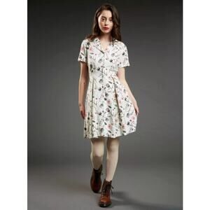 Hot Topic Outlander 1940s Floral Button-Front Dress